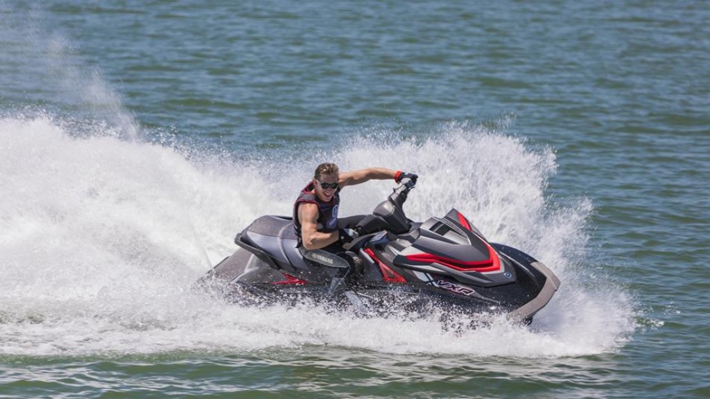 Are Jet Skis Safe? Tips for Beginners and Pros Jet Ski Tips